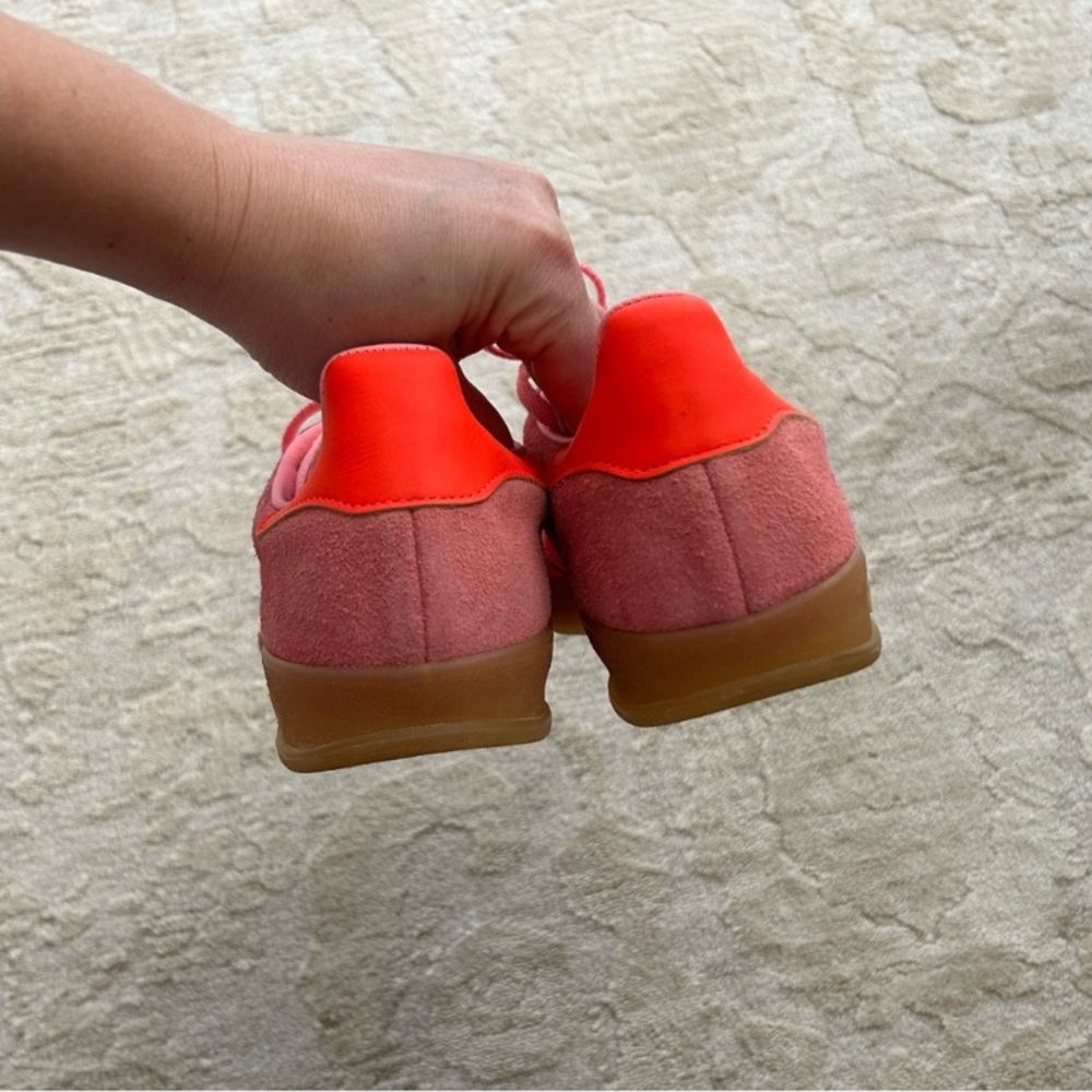 adidas Womens Gazelle Indoor Vintage Retro Sneaker Suede Beam Pink/Solar Red/Gum - Picture 6 of 7